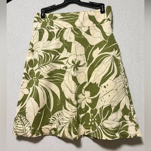 Zara Dresses & Skirts - ZARA Basic Skirt Women's Size Medium